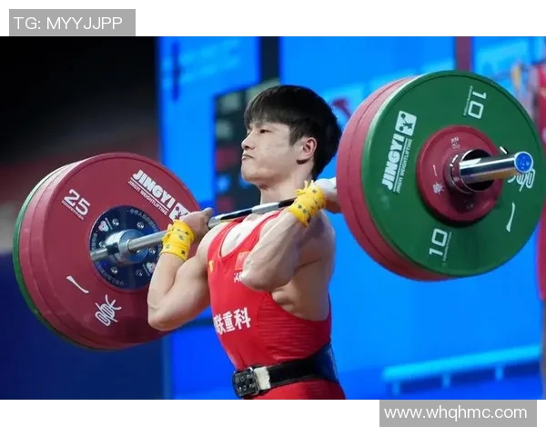 奥运会举重选手体能训练全面解析与训练方法提升探讨